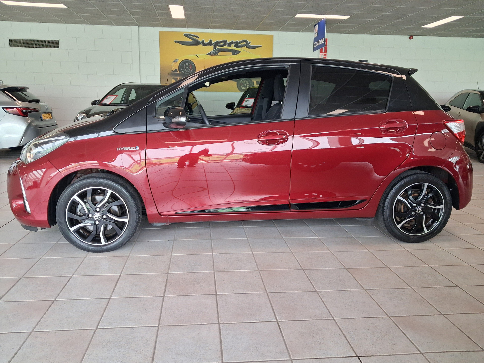 Toyota Yaris 1.5 Hybrid Bi-Tone Plus - Afbeelding 3