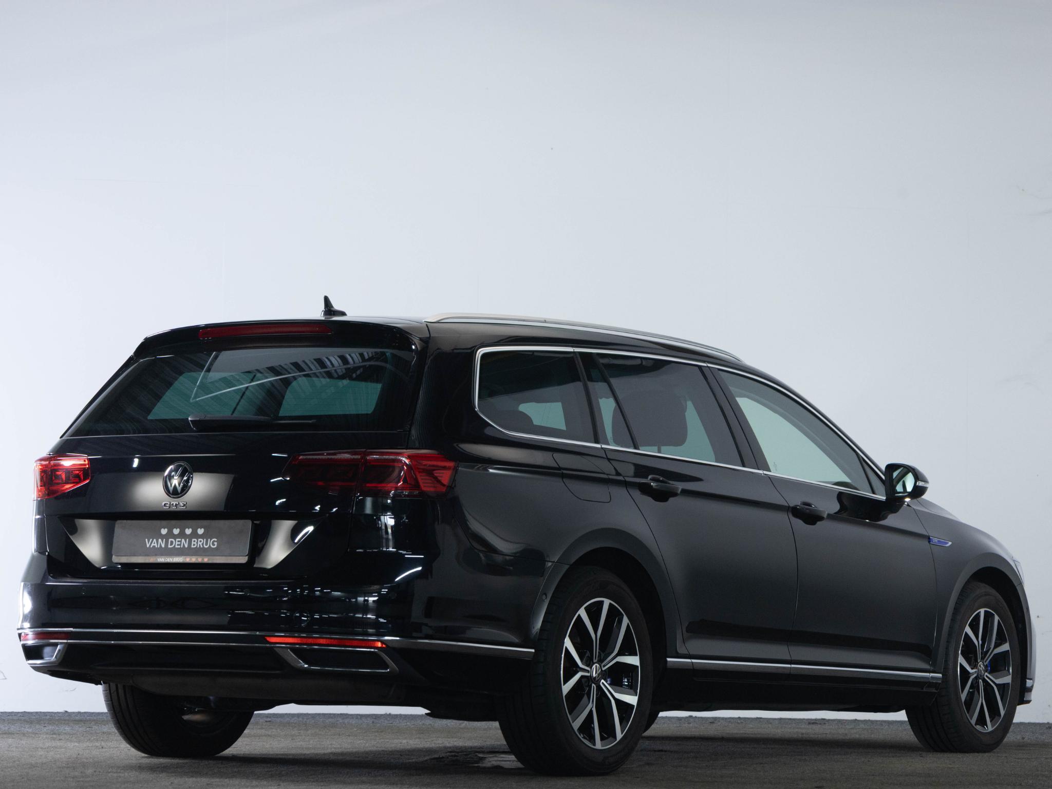 Volkswagen Passat Variant GTE Highline 1.4 TSI 218 PK PHEV - Afbeelding 2