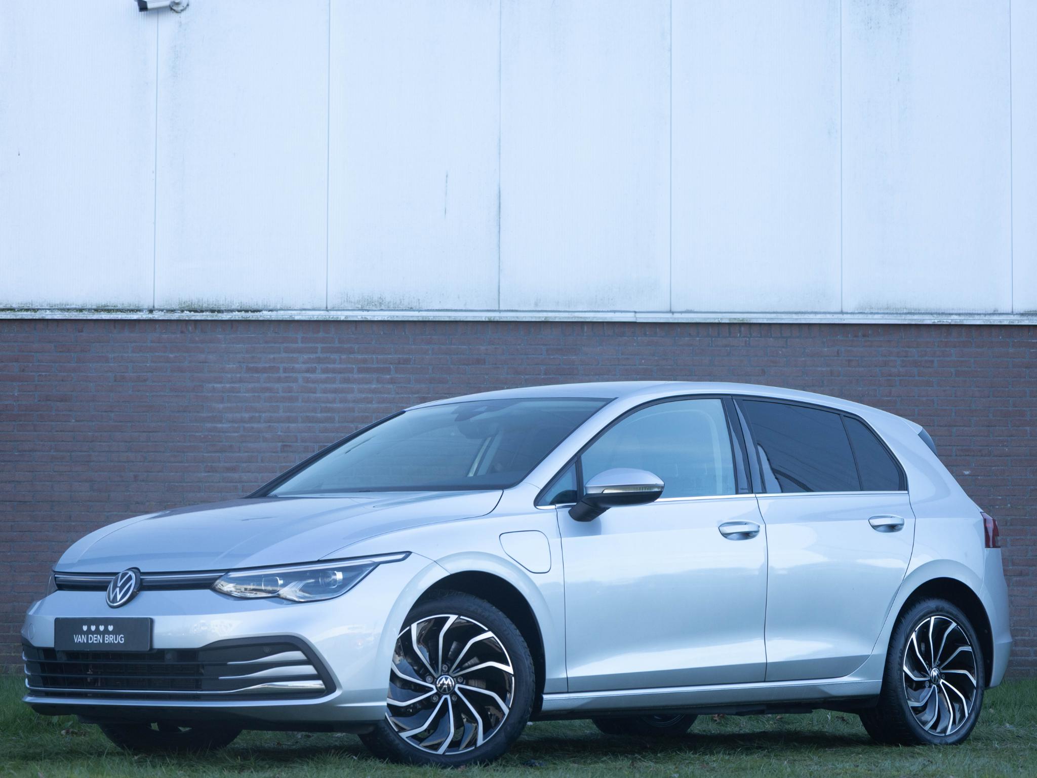 Volkswagen Golf 1.4 eHybrid 204 PK DSG Style