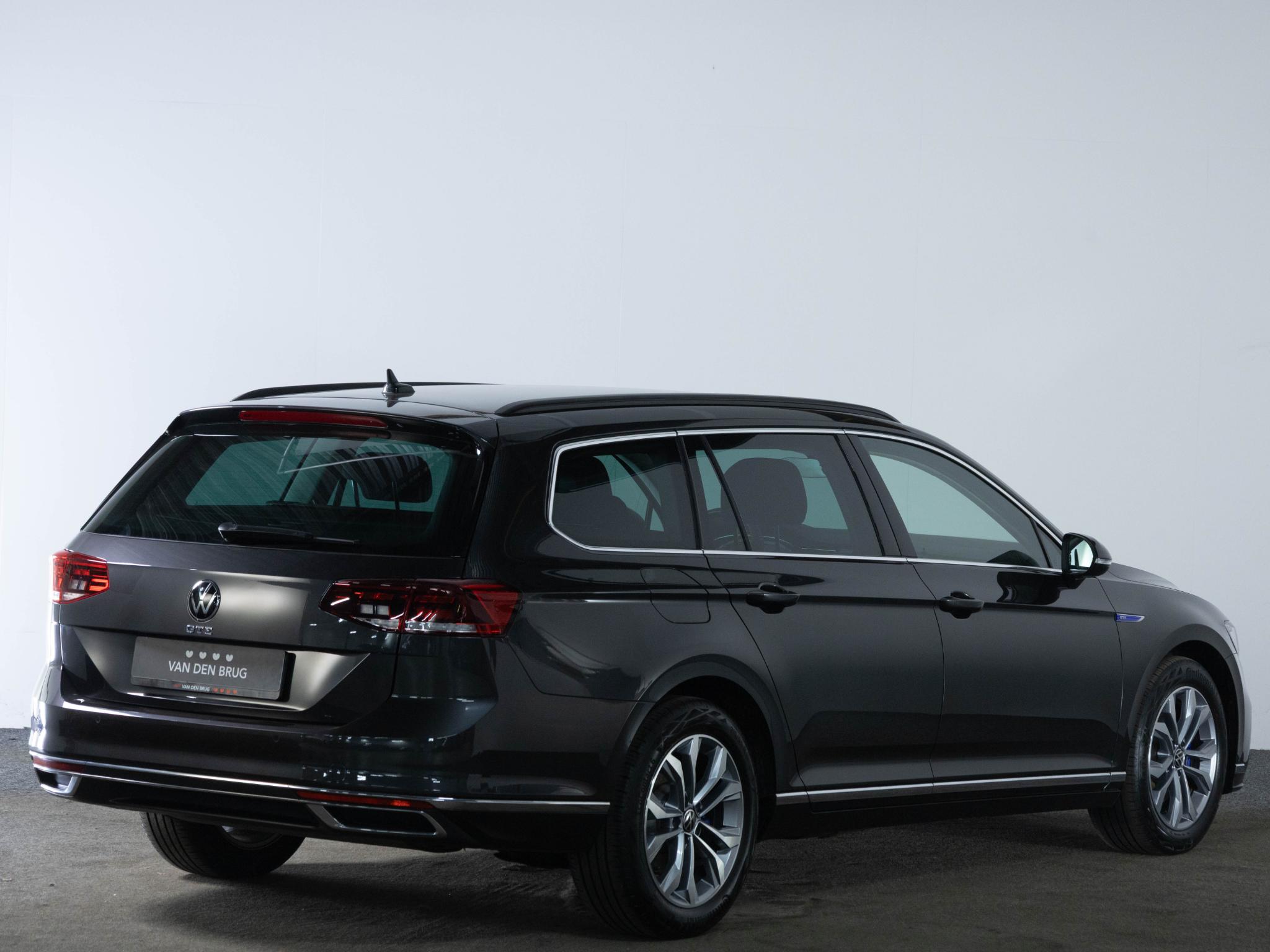 Volkswagen Passat Variant GTE 1.4 TSI 218 PK DSG PHEV Business - Afbeelding 5