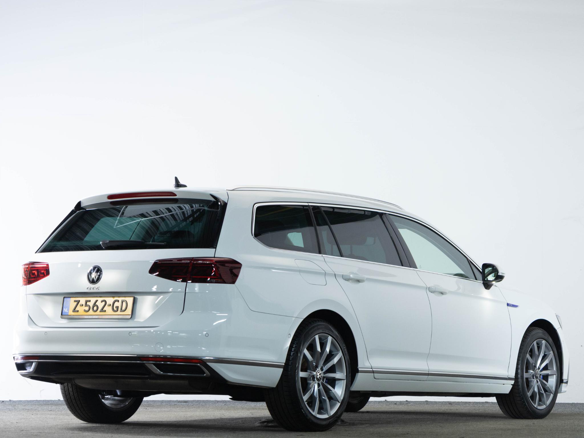 Volkswagen Passat Variant GTE 1.4 TSI 218 PK PHEV Highline - Afbeelding 2