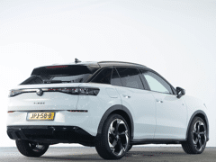 Volkswagen T-Roc R-Line First Edition 1.5 eTSI 150 PK - Afbeelding 2
