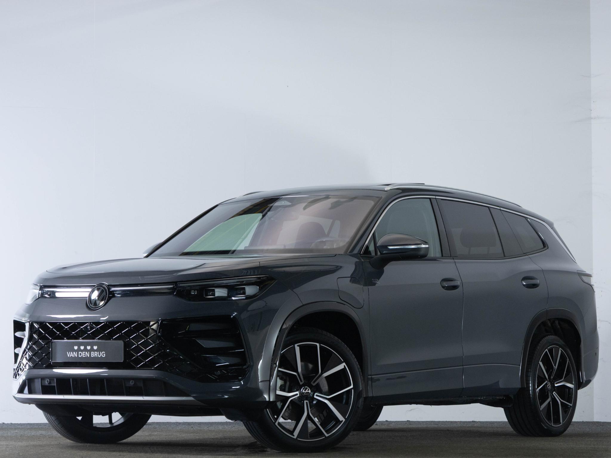 Volkswagen Tayron R-Line 1.5 eHybrid 204 PK