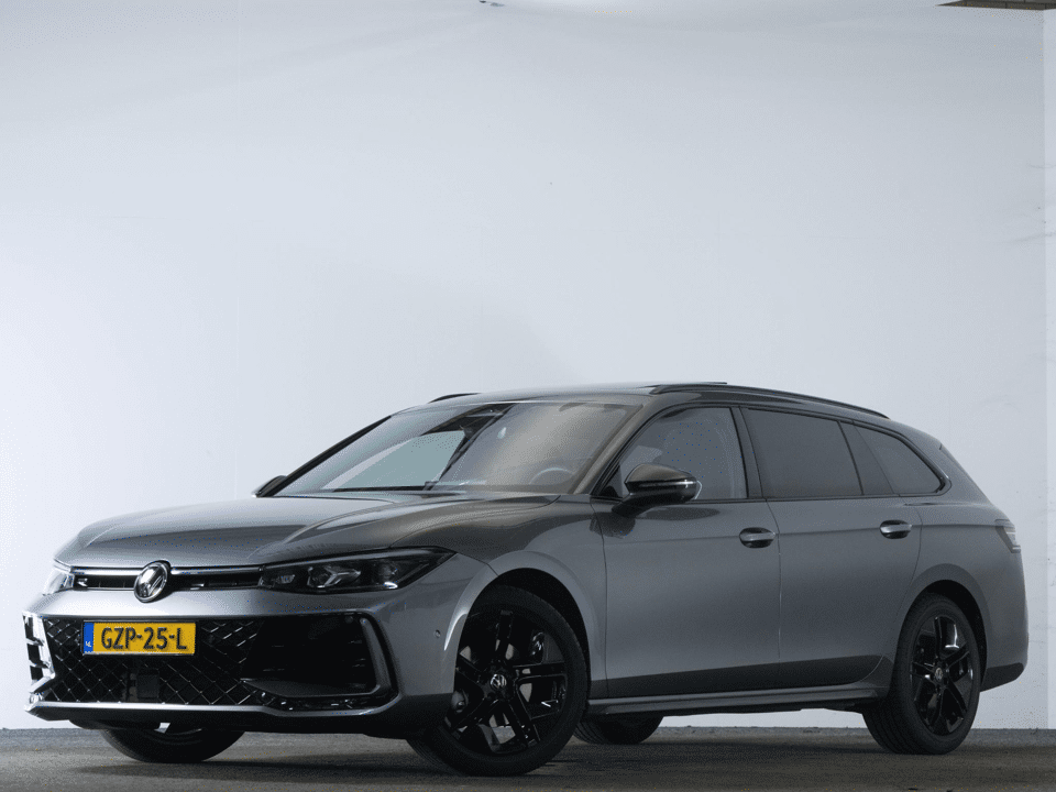 Volkswagen Passat Variant R-Line 1.5 eTSI 150 PK - Afbeelding 1