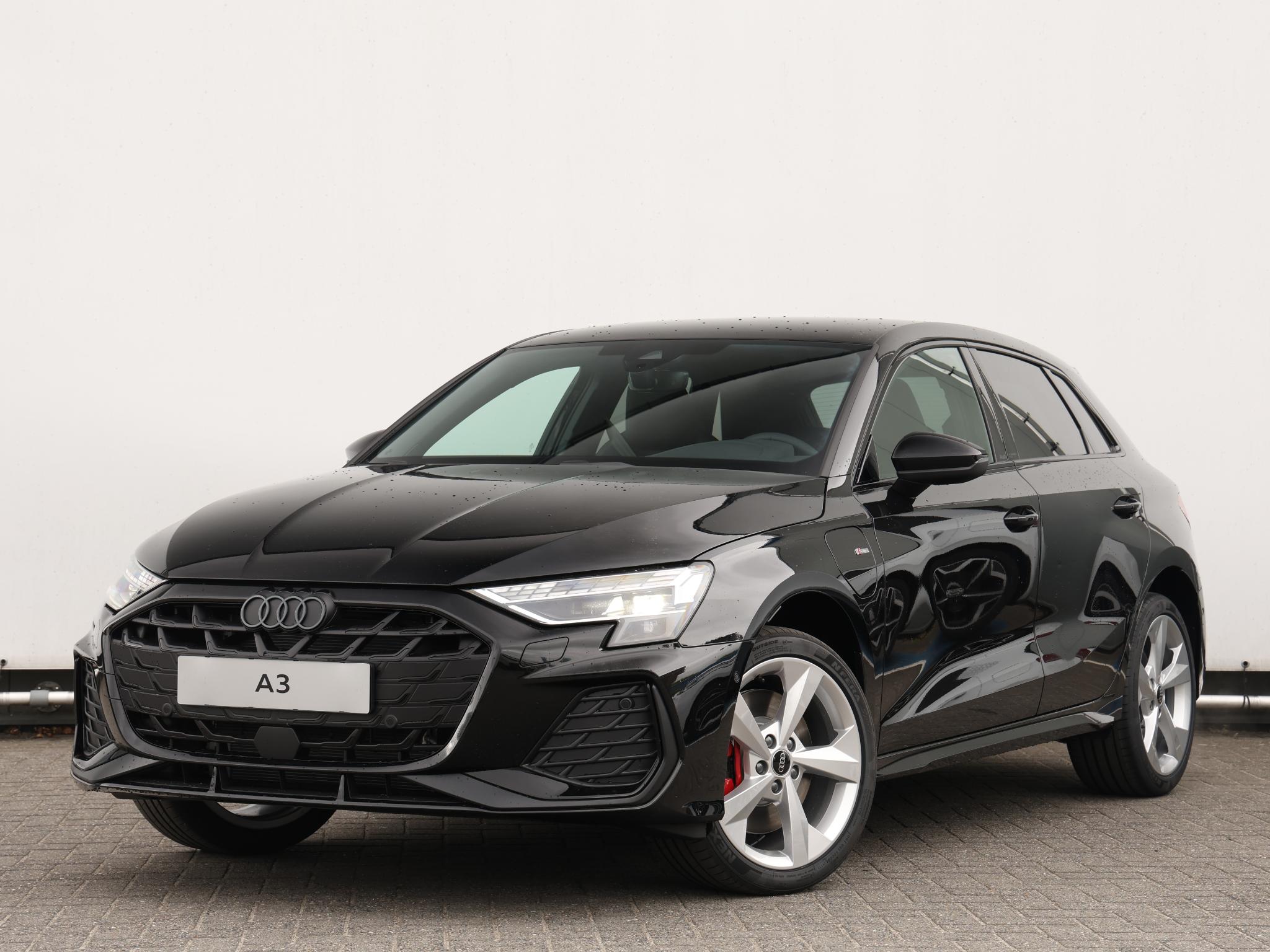 Audi A3 Sportback S edition Competition 45 TFSI e 272 PK Sp