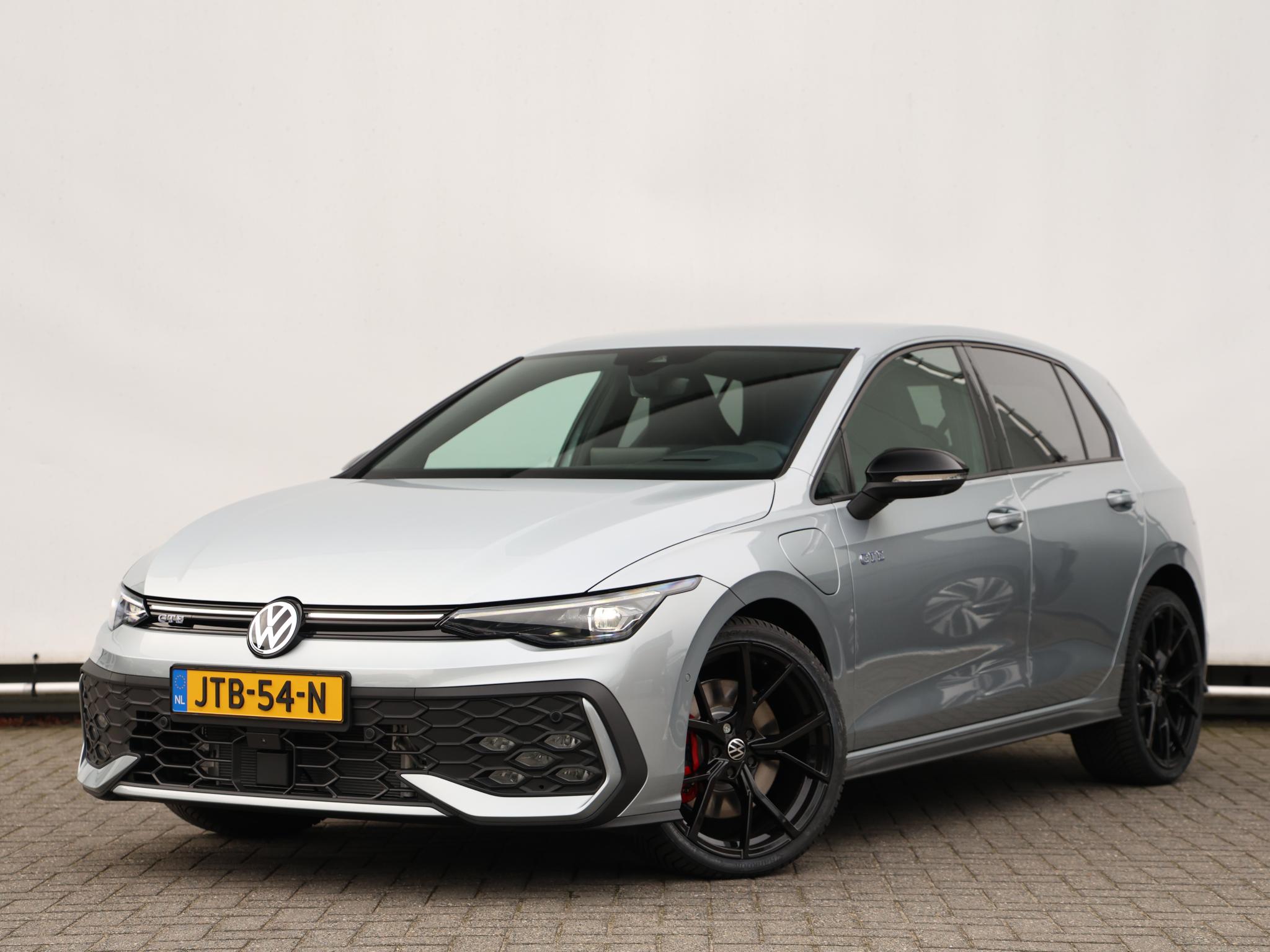 Volkswagen Golf GTE 1.5 eHybrid