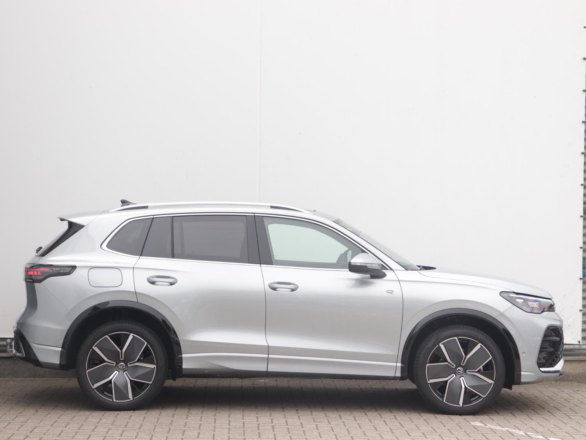 Volkswagen Tiguan R-Line-Edition 1.5 eHybrid 200 kW / 272 pk SUV 6 v - Afbeelding 2