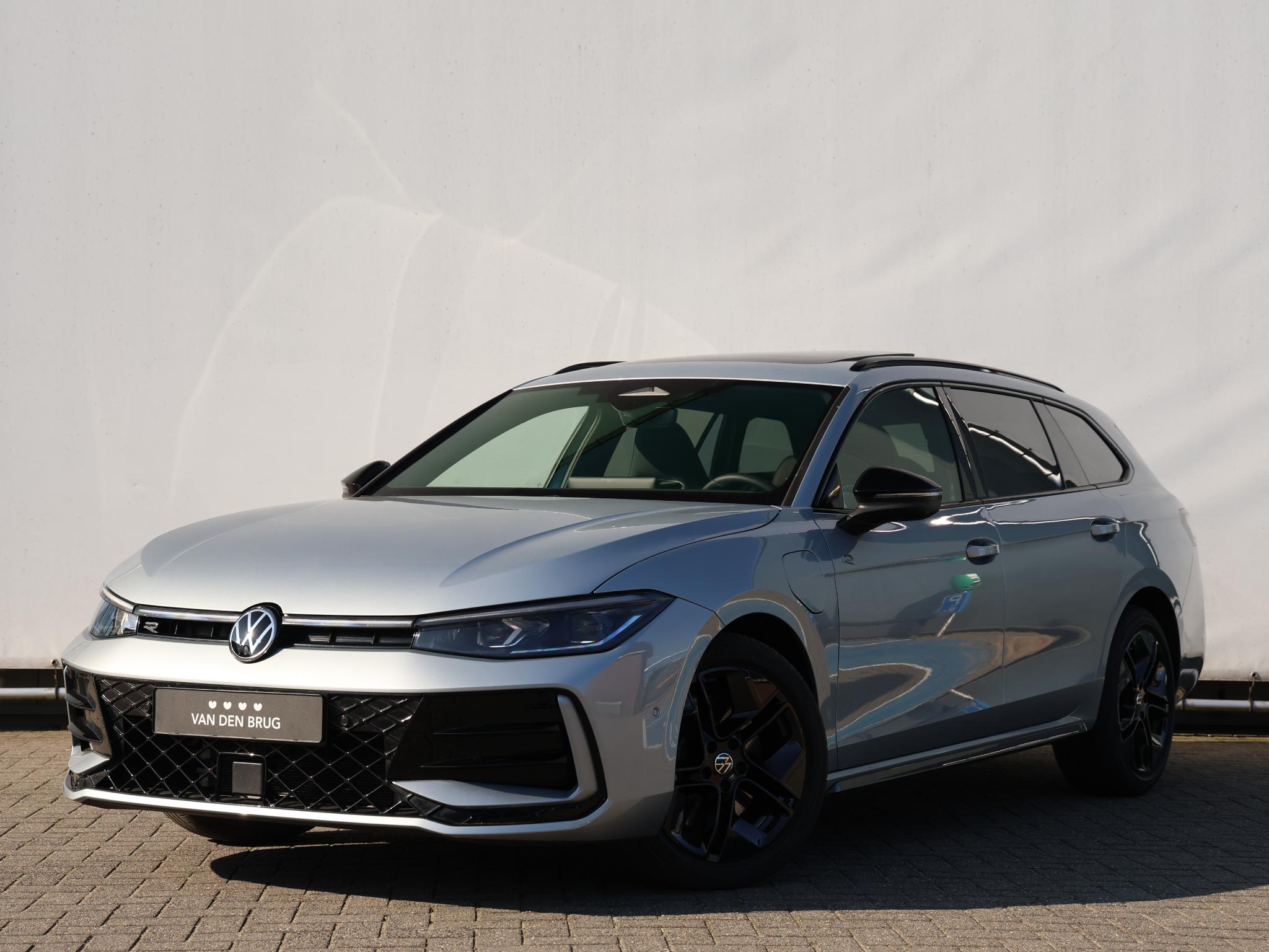 Volkswagen Passat Variant 1.5 eHybrid R-Line Edition