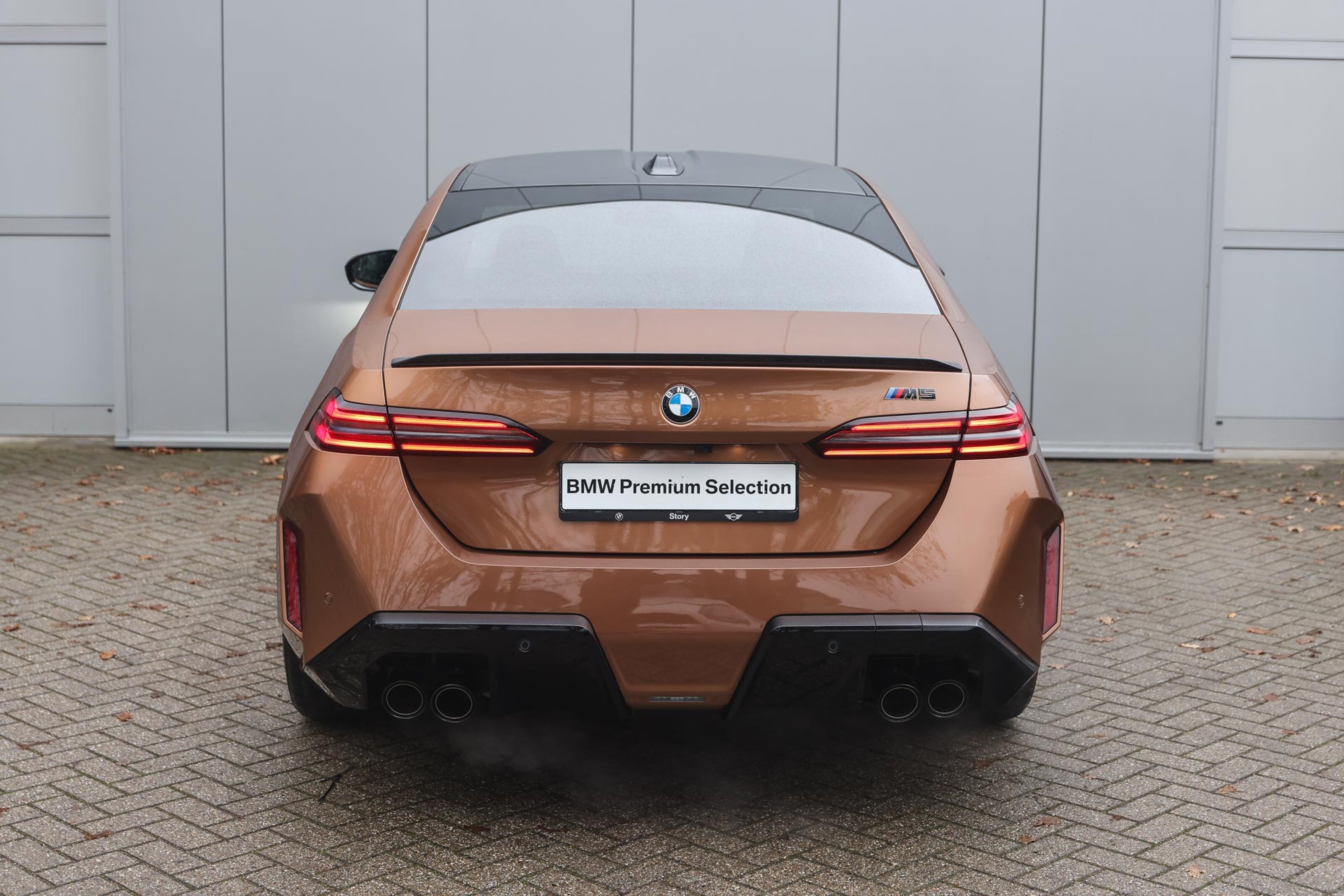 BMW M5 6