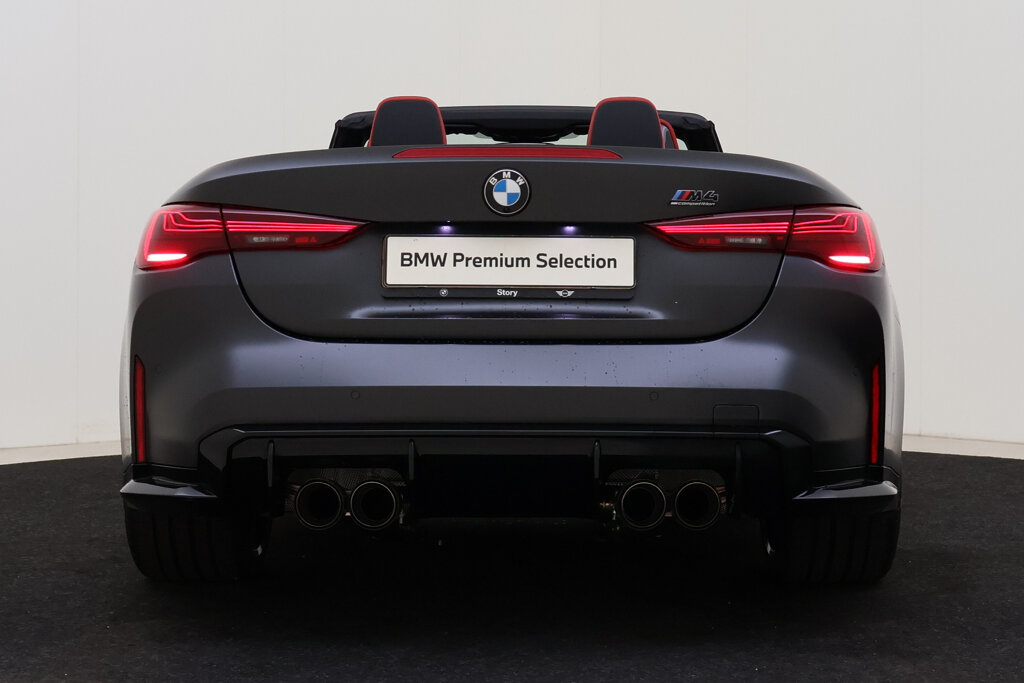 BMW M4 5