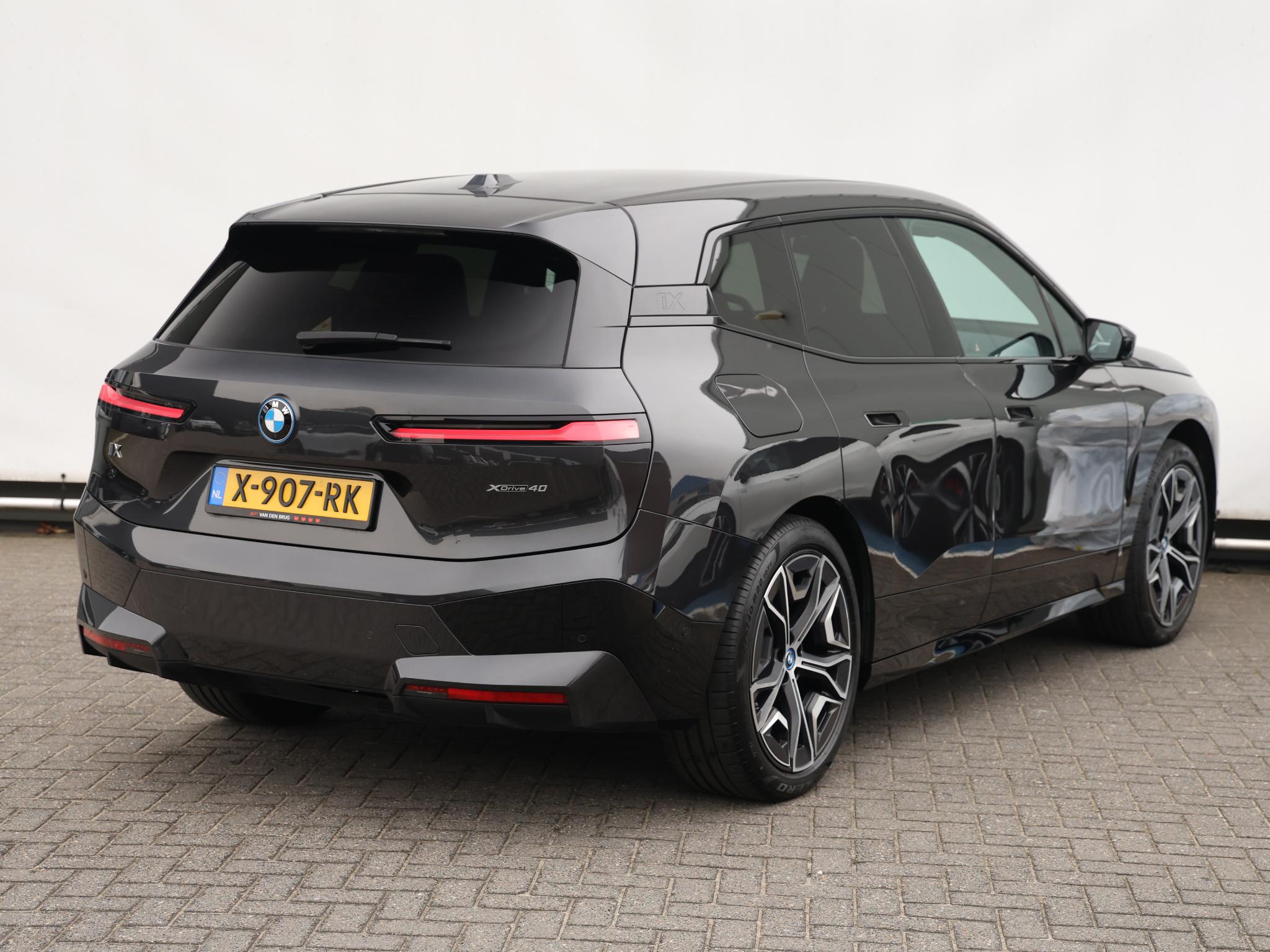 BMW iX xDrive40 Business Edition Plus 77 kWh - Afbeelding 5