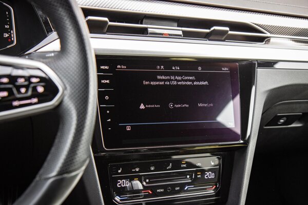 Apple Carplay/Android Auto