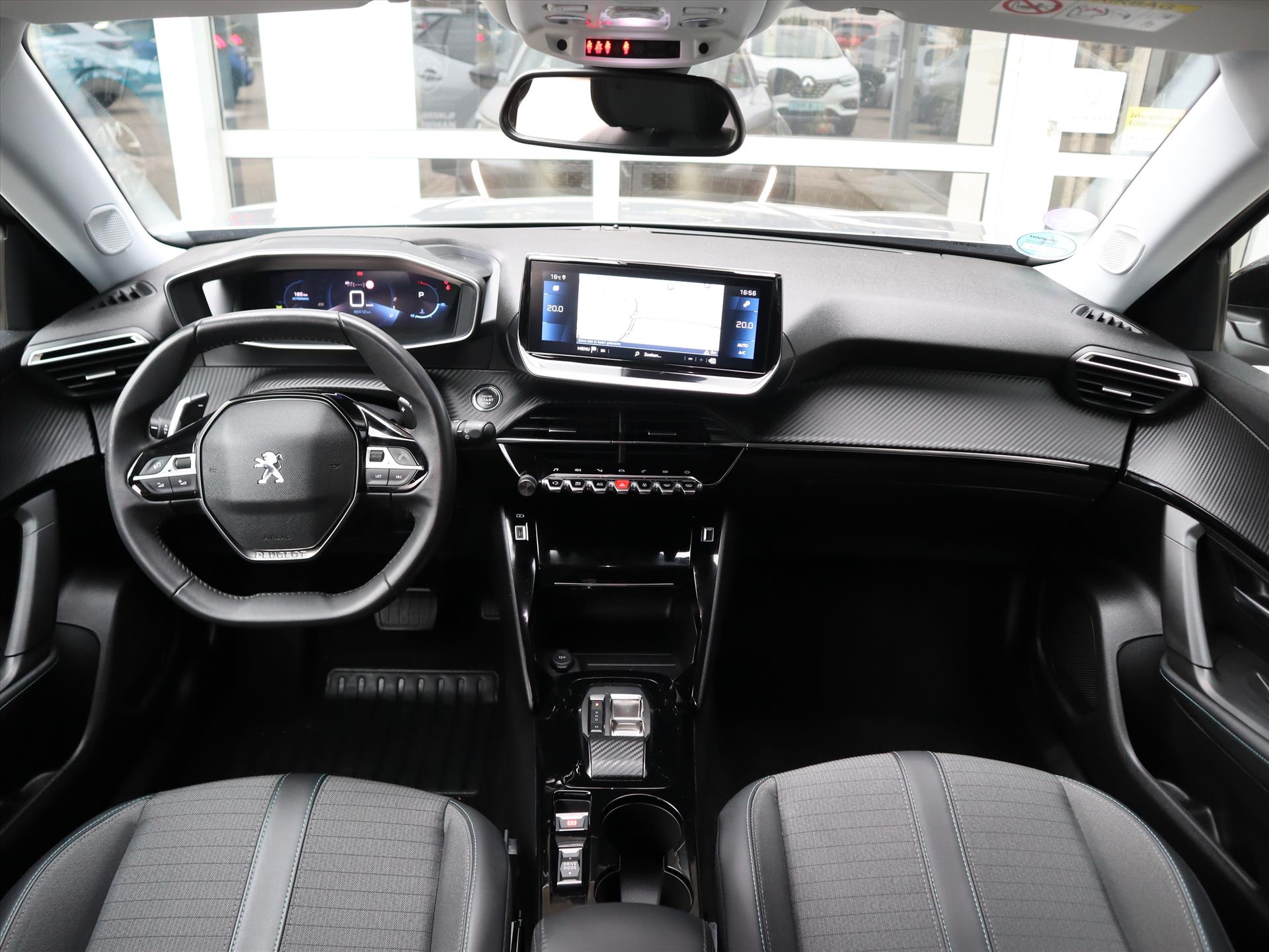 Peugeot 2008 Allure Pack PureTech 130pk EAT8 Automaat, Rijklaarprijs, Navigatie Adaptieve Cruise Control LED verlichting Trekhaak - Afbeelding 5