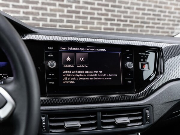 Apple Carplay/Android Auto