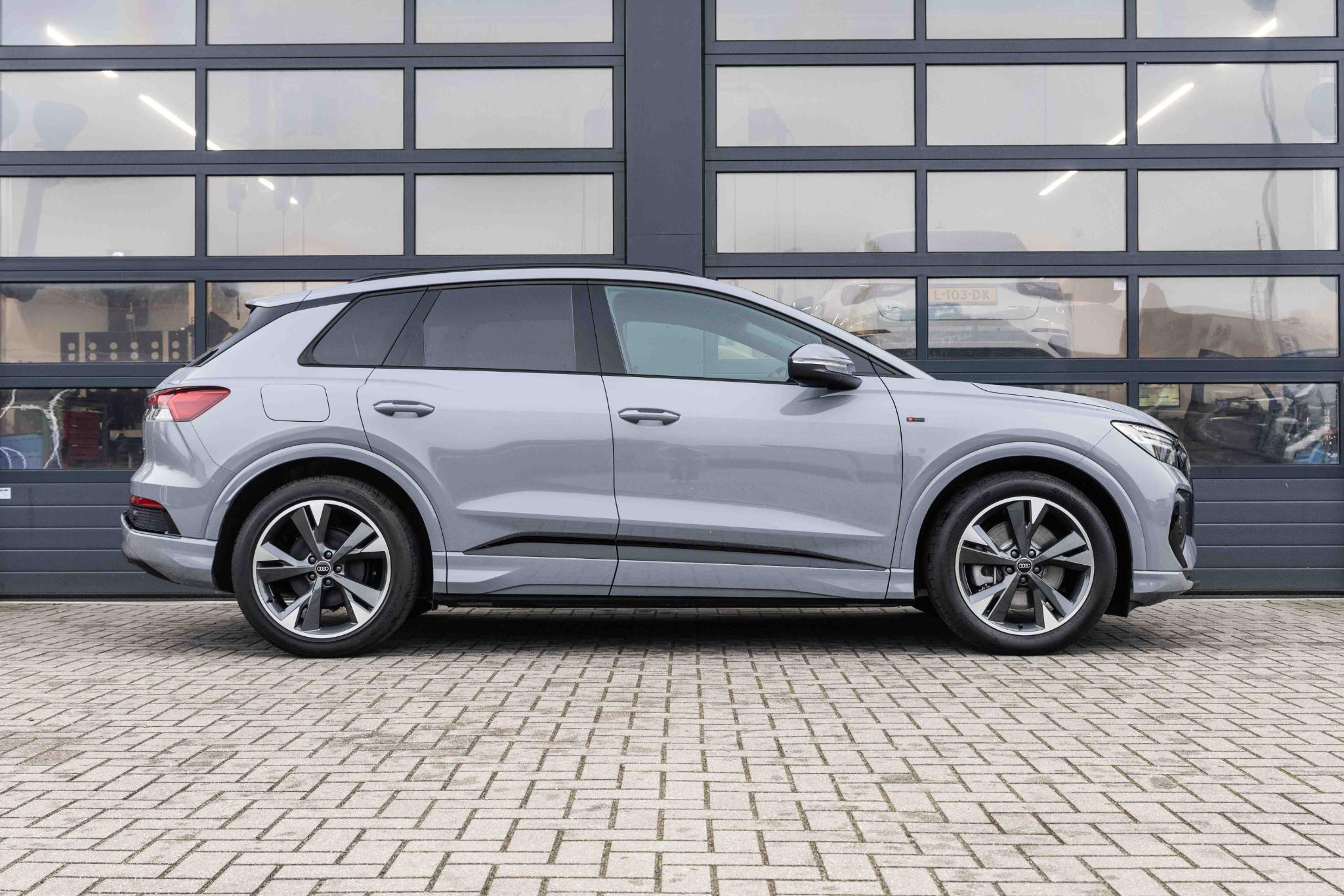 Audi Q4 e-tron 45 286pk quattro S Edition Competition 82 kWh - Afbeelding 3