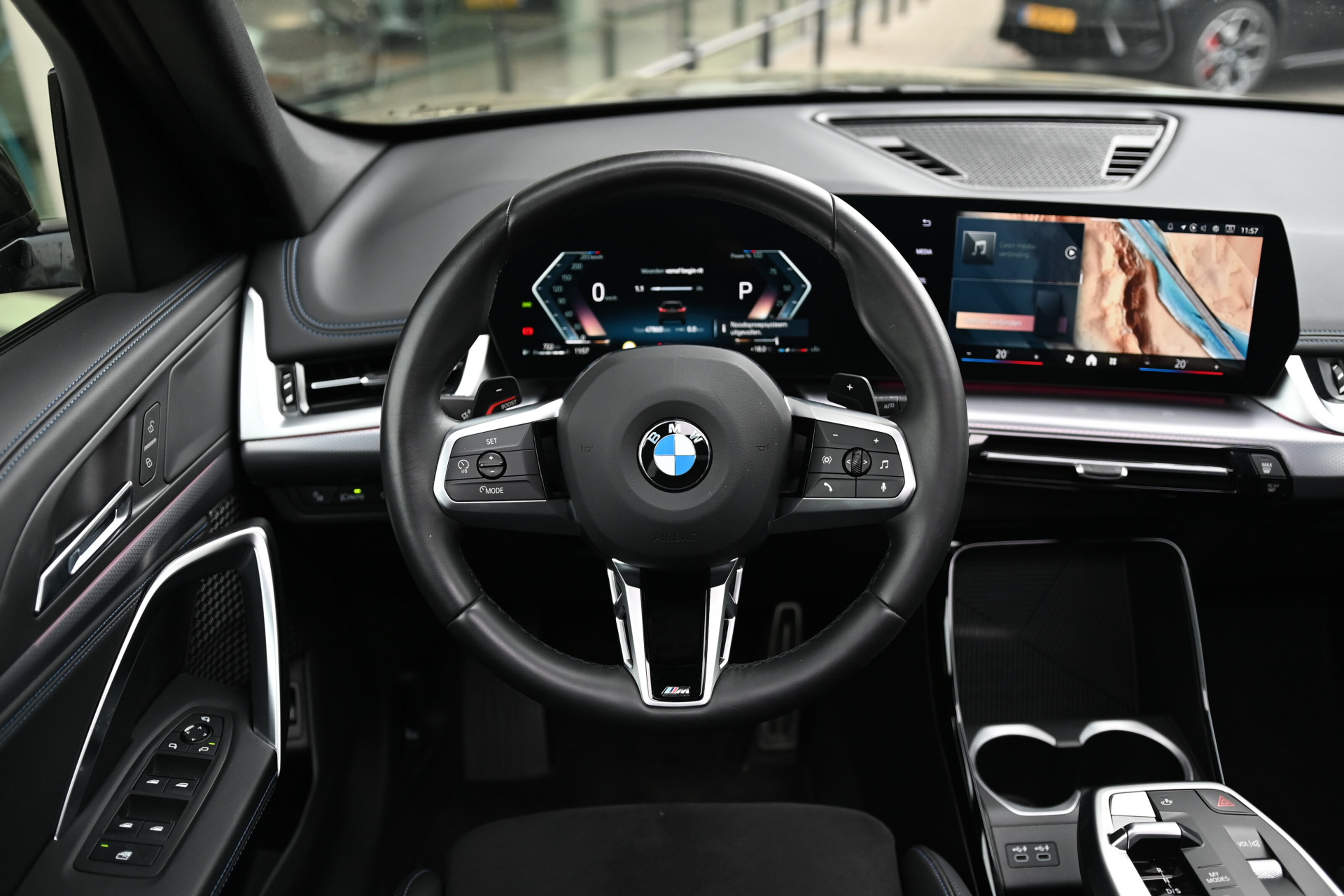 BMW X1 8