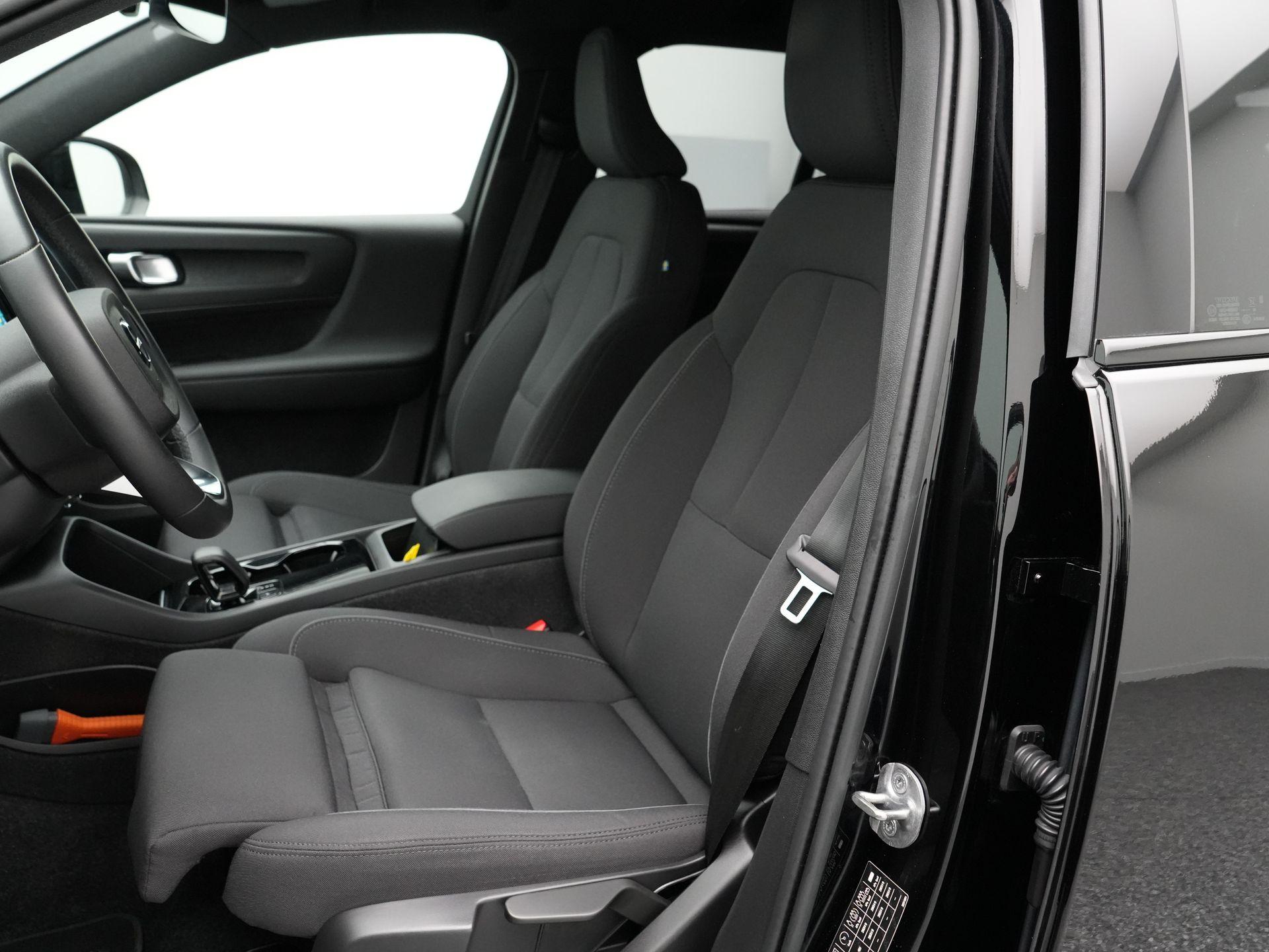 Volvo XC40 Recharge Core 70 kWh 231 PK - Afbeelding 4