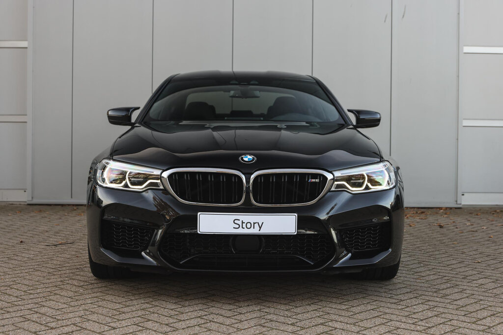 BMW M5 6