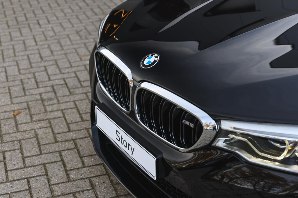 BMW M5 32