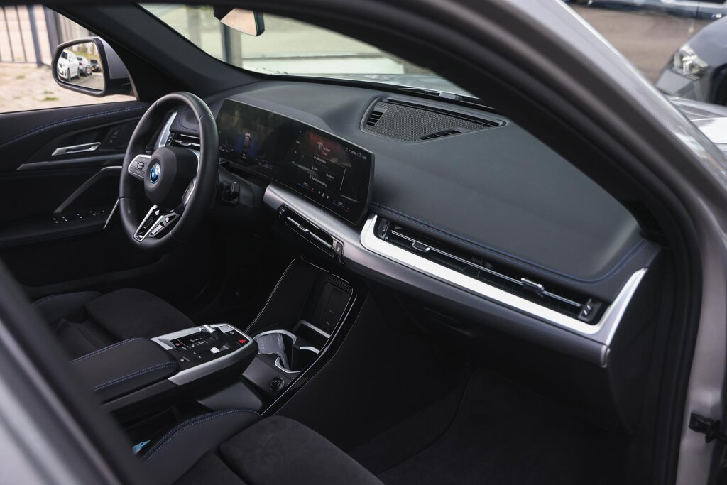 BMW X1 11