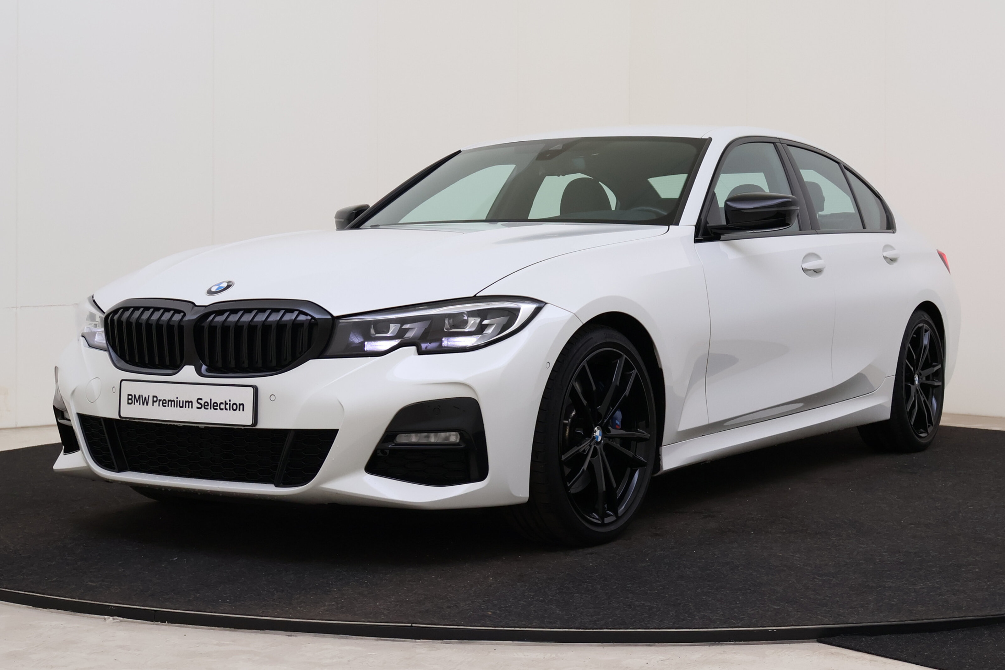 BMW 3 Serie 320i Executive M Sport Automaat