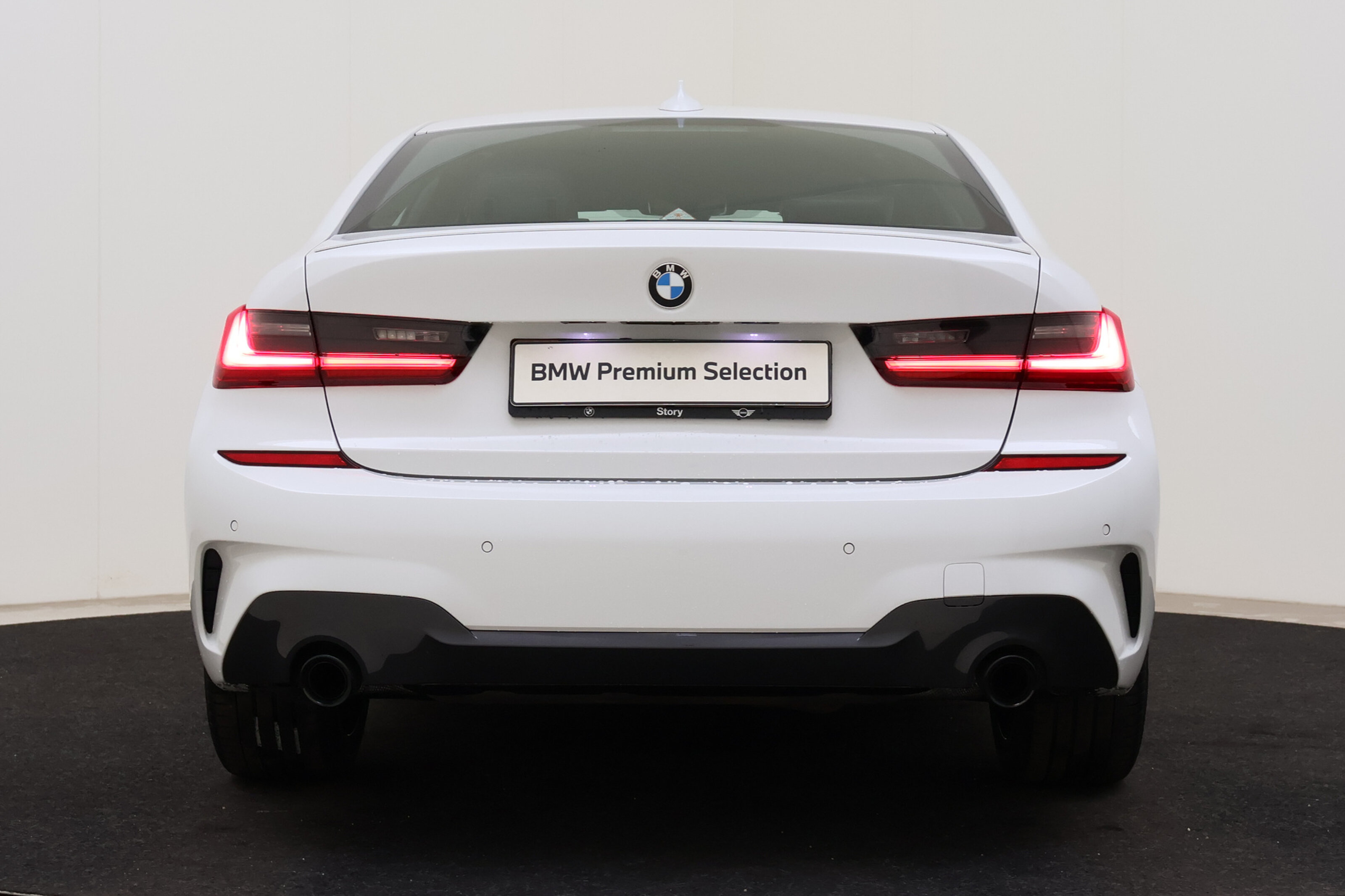 BMW 3 Serie 320i Executive M Sport Automaat