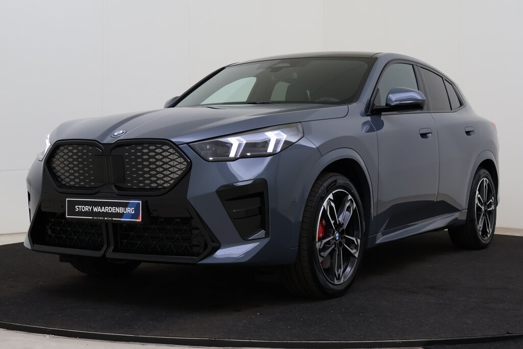 BMW iX2 360