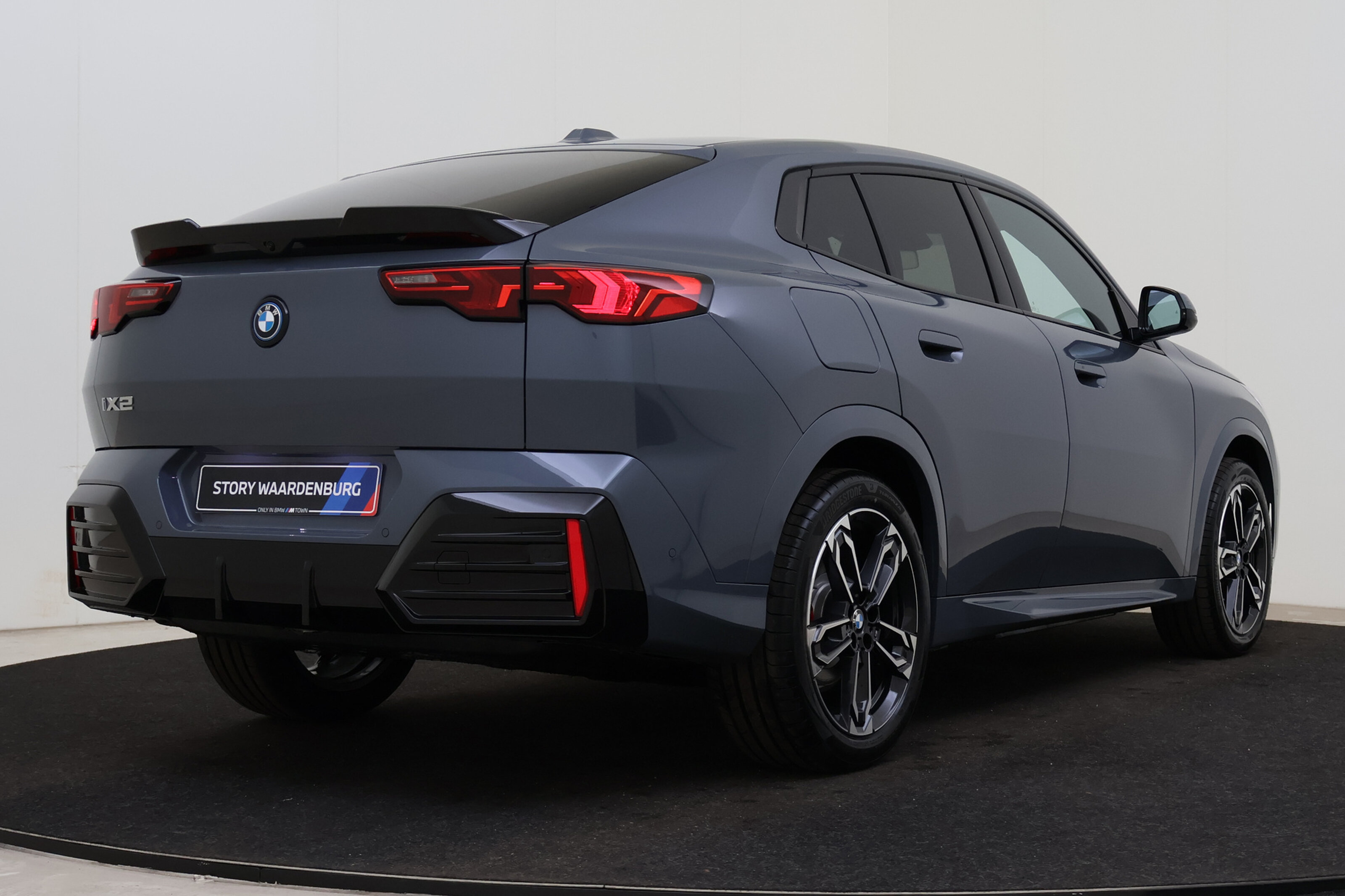 BMW iX2 eDrive20 M Sport