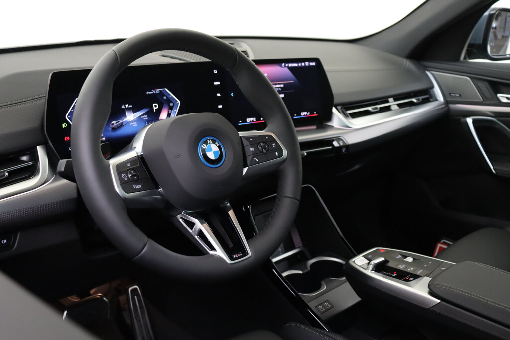 BMW iX2 3