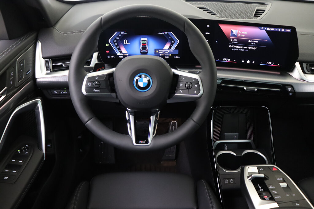 BMW iX2 24