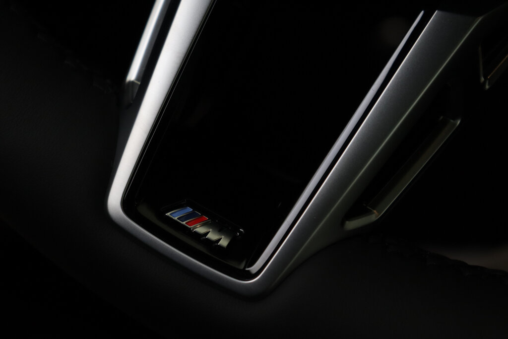 BMW iX2 29