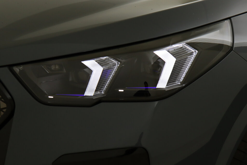 BMW iX2 44