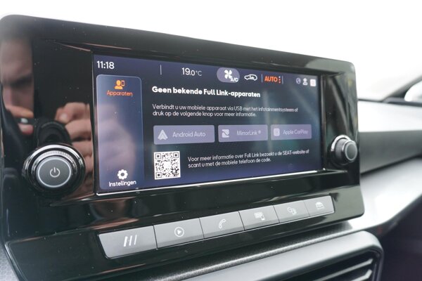 Apple Carplay/Android Auto