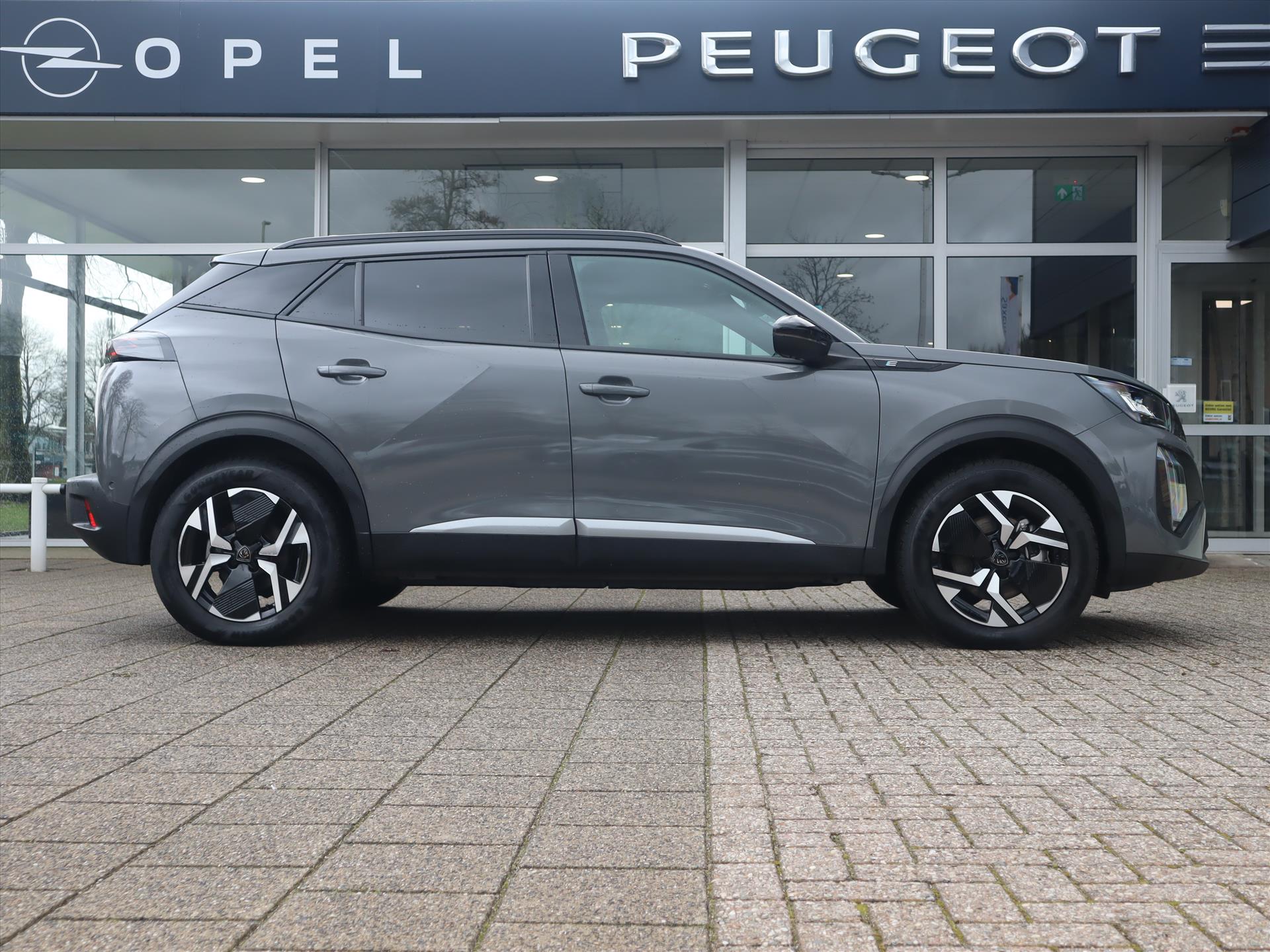 Peugeot e-2008 EV Allure Avantage 54kWh 156PK automaat, Rijklaarprijs, Navigatie 360° Camera Adaptieve cruise control - Afbeelding 3