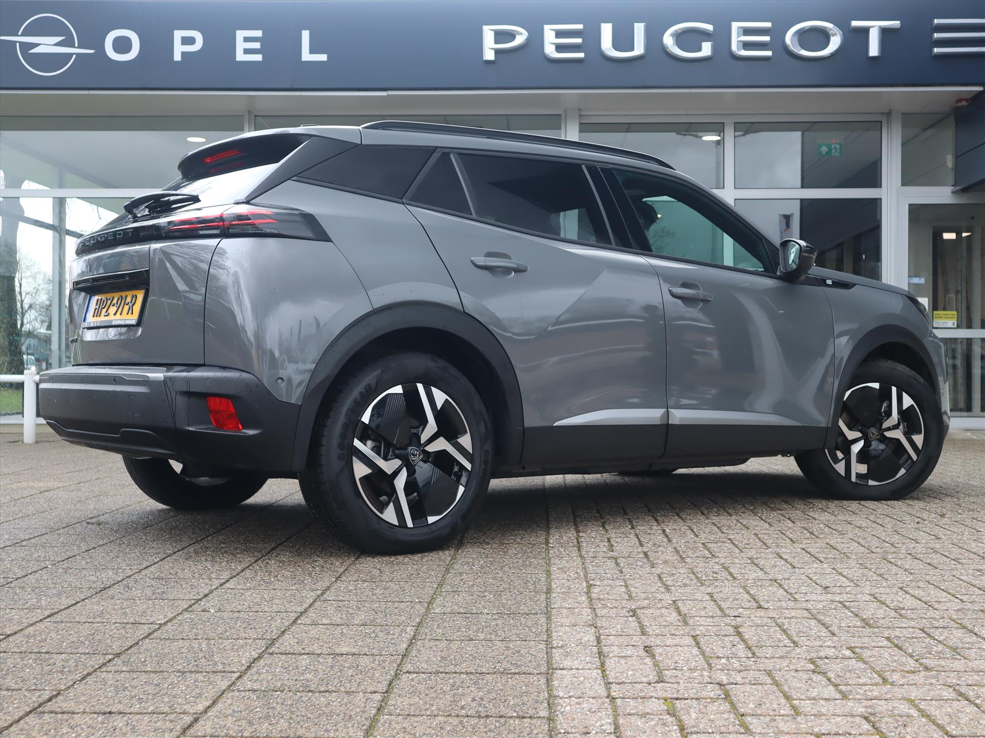 Peugeot e-2008 EV Allure Avantage 54kWh 156PK automaat, Rijklaarprijs, Navigatie 360° Camera Adaptieve cruise control - Afbeelding 4