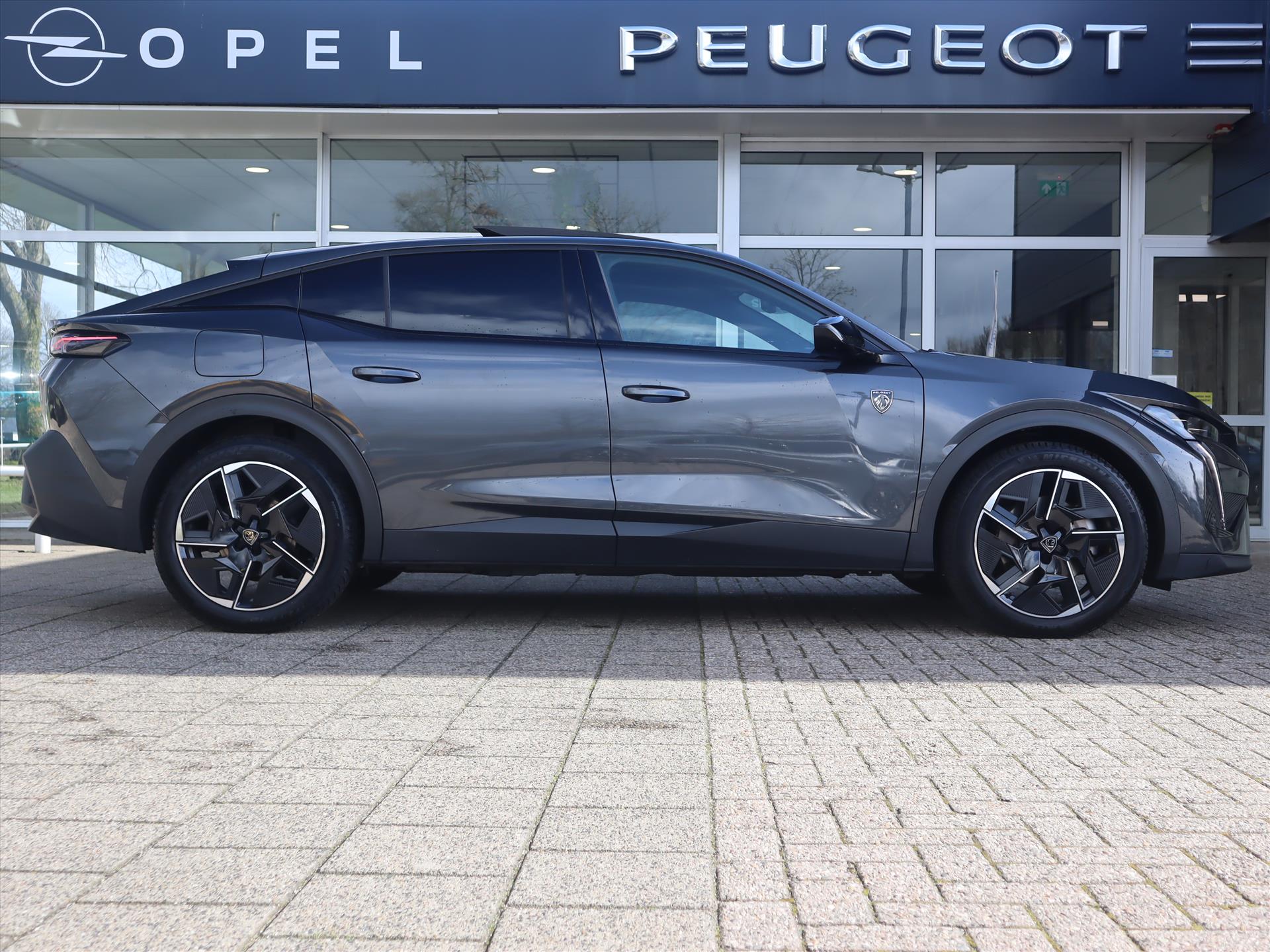 Peugeot 408 GT Plug-In Hybrid 225PK e-EAT8 automaat, Rijklaarprijs, Panoramadak Leder FOCAL 360° Camera 7,4 kW lader - Afbeelding 3