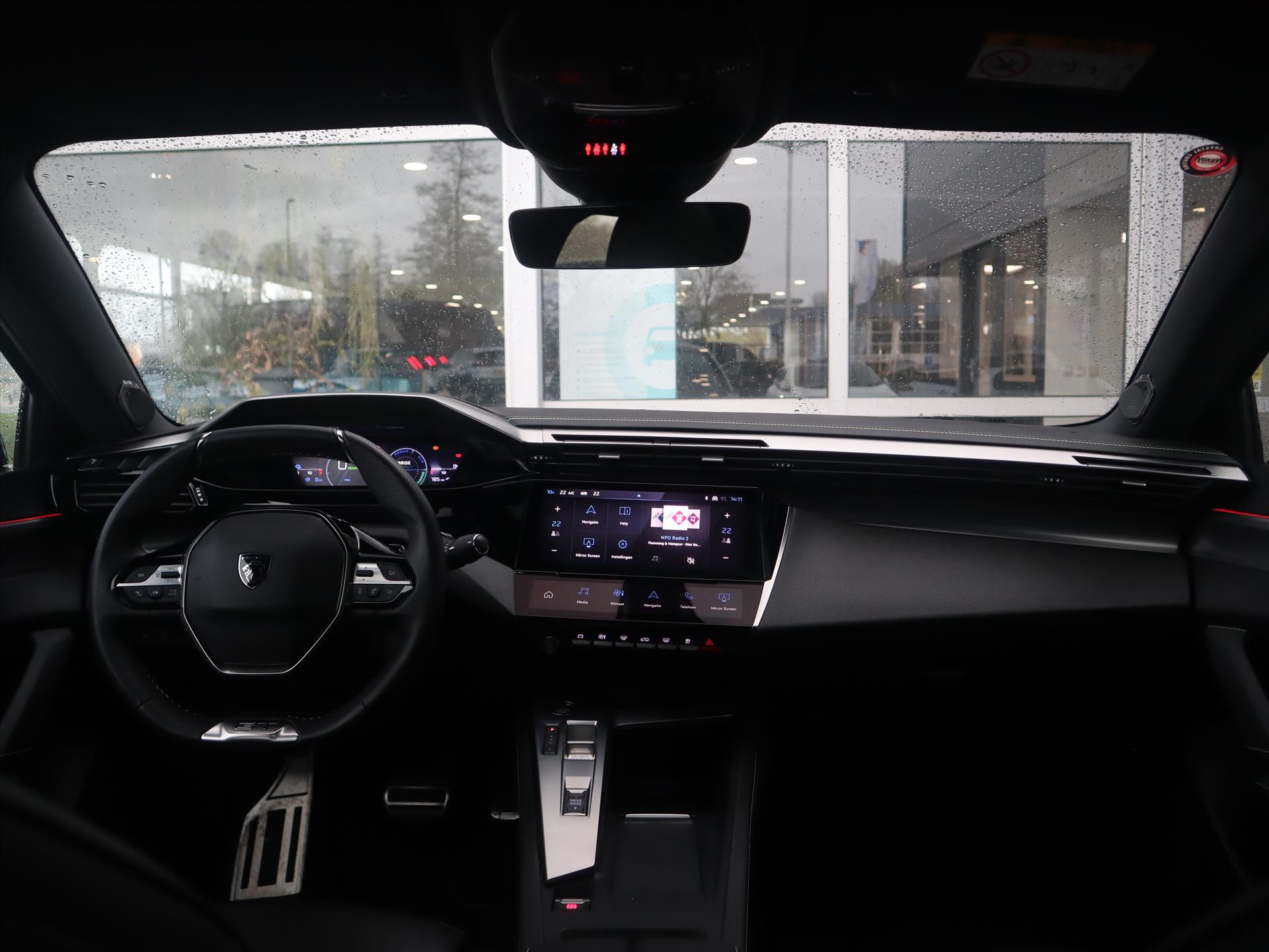 Peugeot 408 GT Plug-In Hybrid 225PK e-EAT8 automaat, Rijklaarprijs, Panoramadak Leder FOCAL 360° Camera 7,4 kW lader - Afbeelding 5