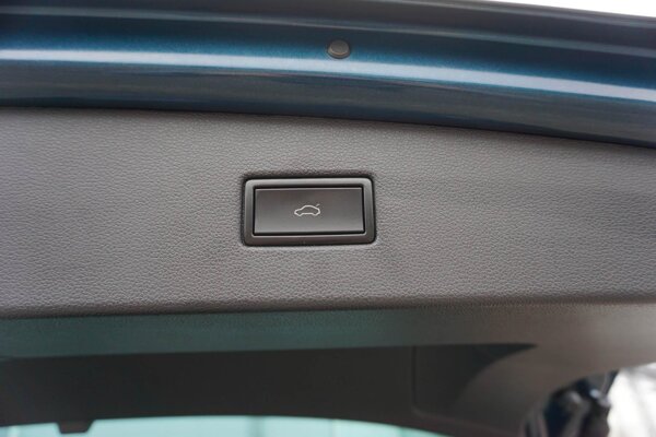 elektrisch bedienbare achterklep elektrisch bedienbare achterklep