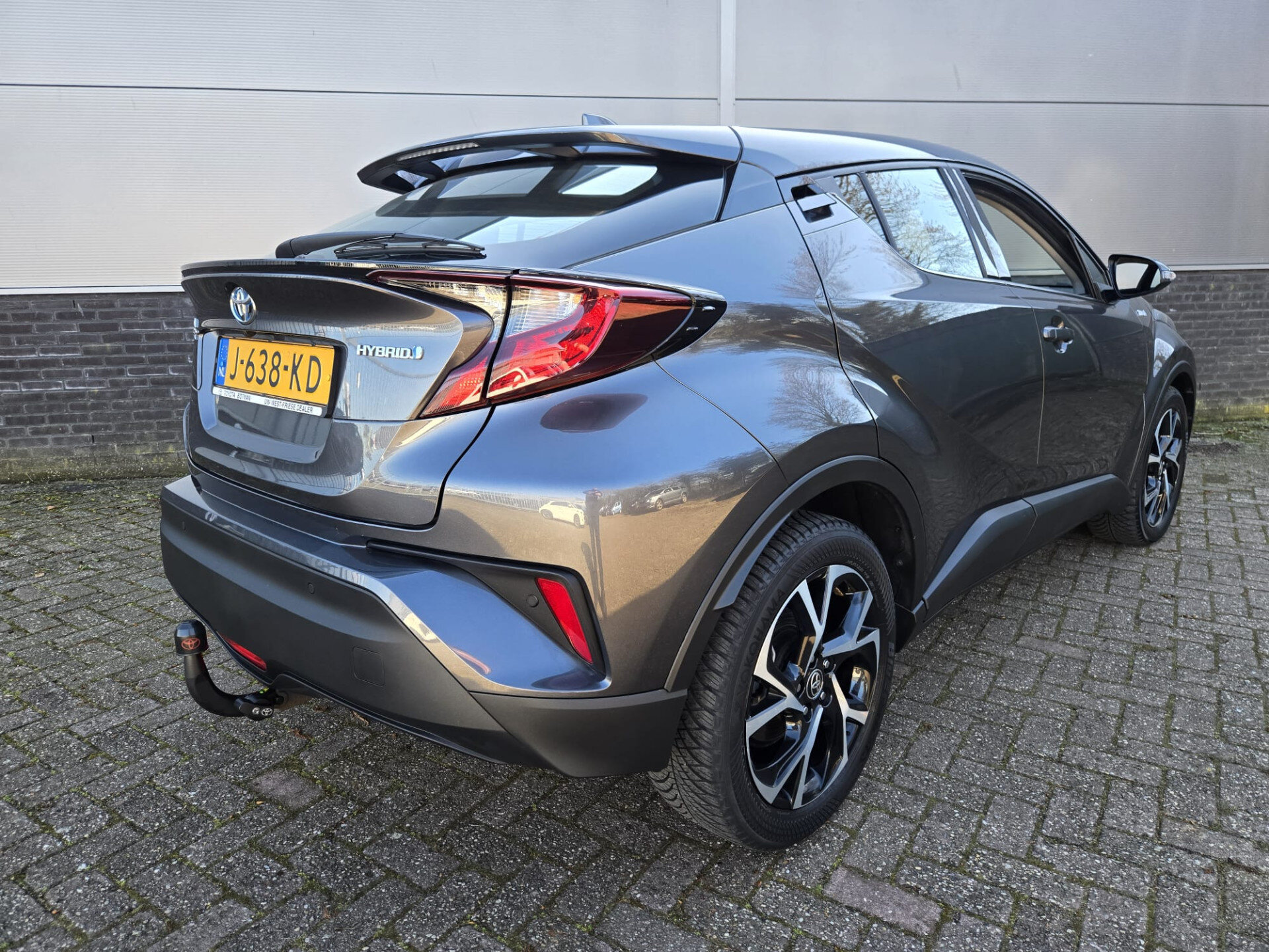 Toyota C-HR 1.8 Hybrid Dynamic, Trekhaak, Parkeersensoren - Afbeelding 2