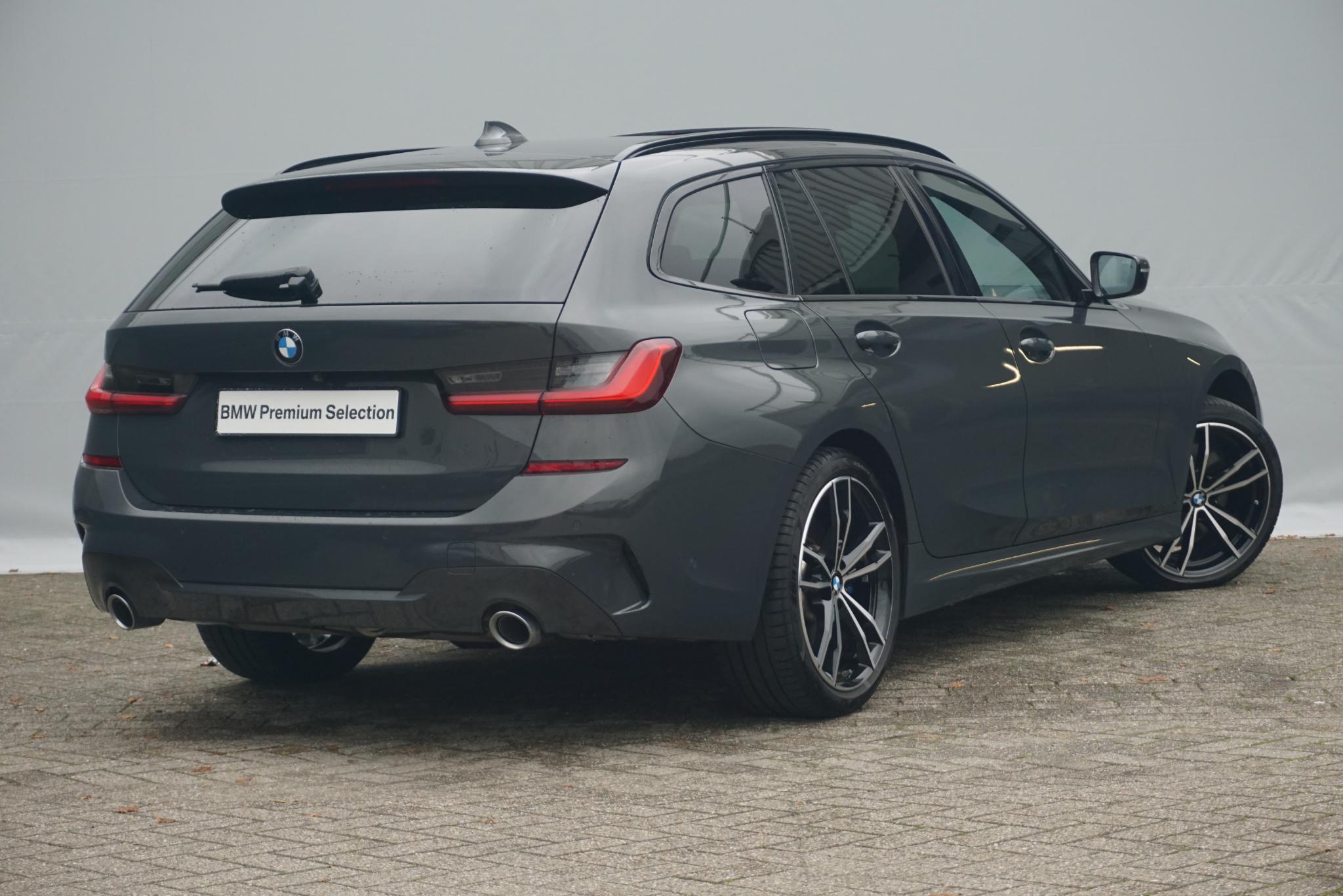BMW 3 Serie Touring 330e xDrive - Afbeelding 2