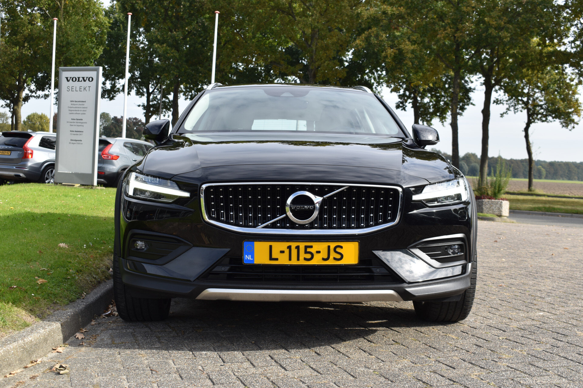 Volvo V60 Cross Country B5 265PK Automaat AWD Pro - Afbeelding 3