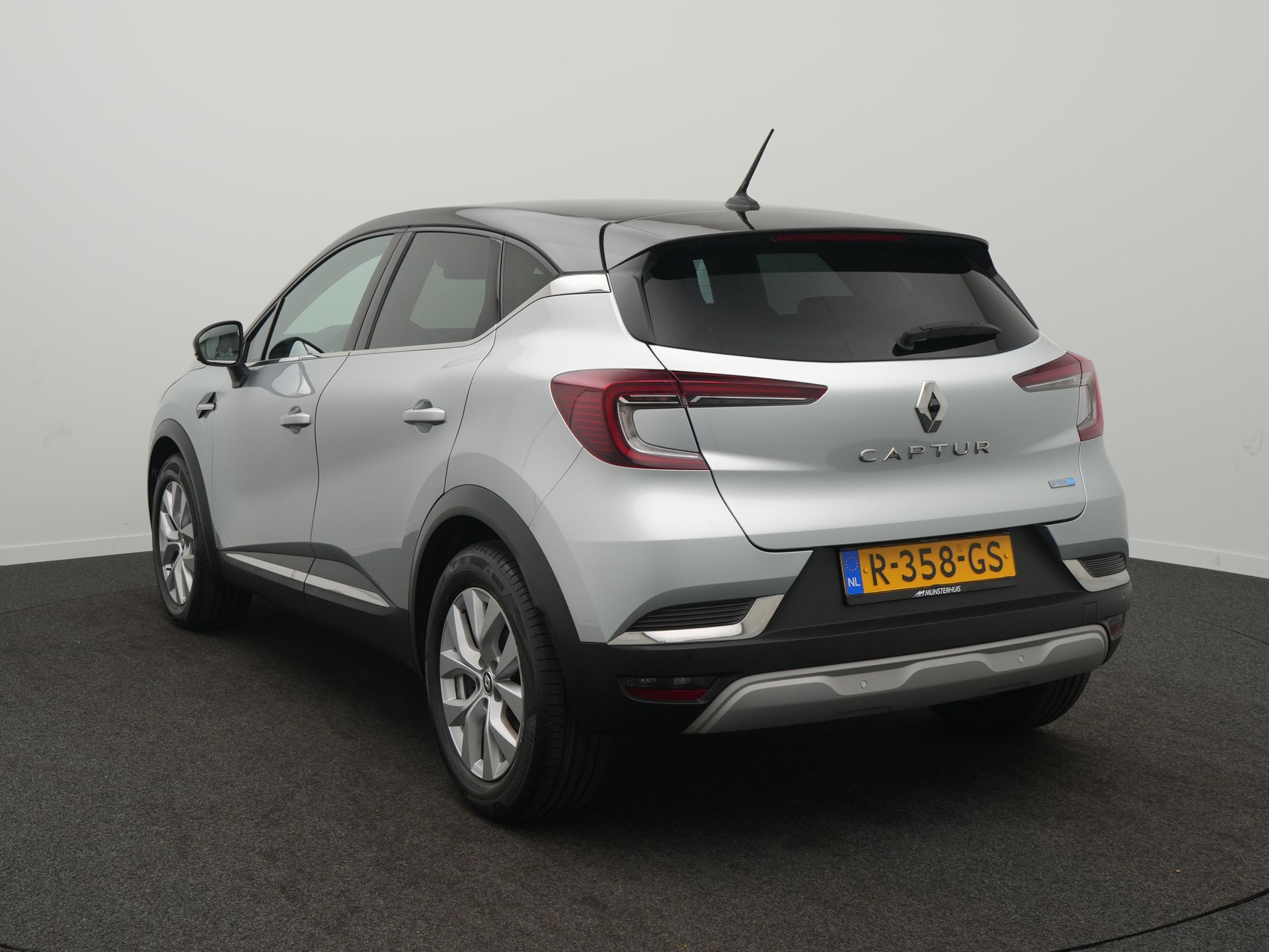 Renault Captur 1.6 E-Tech Full Hybrid 145 Intens - Occasion Lease vanaf €519 p/m - Afbeelding 4