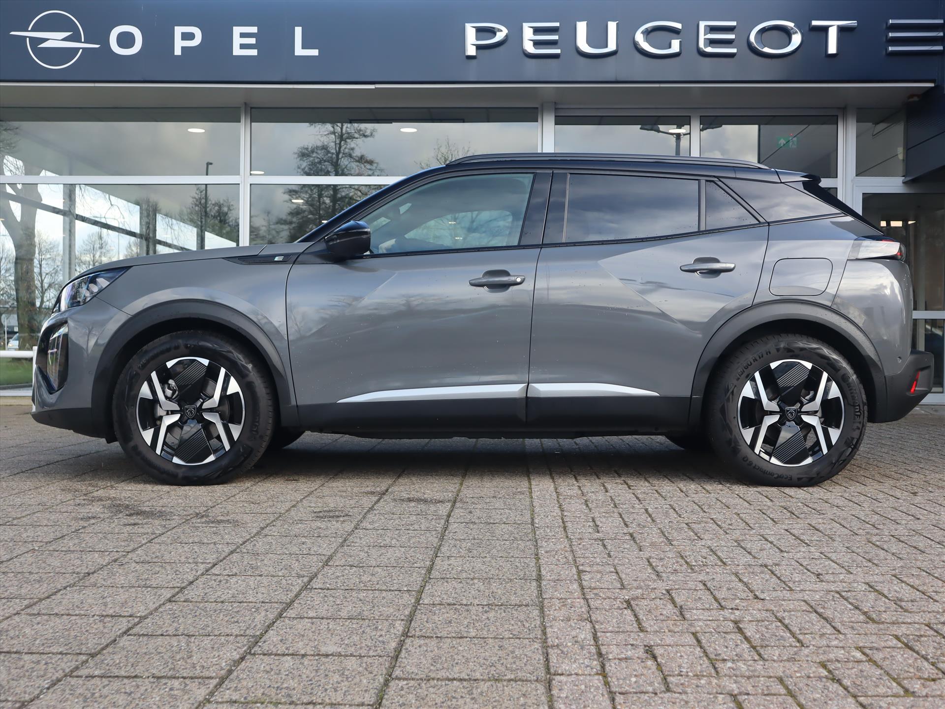 Peugeot e-2008 GT Avantage EV 54kWh 156pk, Rijklaarprijs, Navigatie 360° Camera Adaptieve cruise control - Afbeelding 2