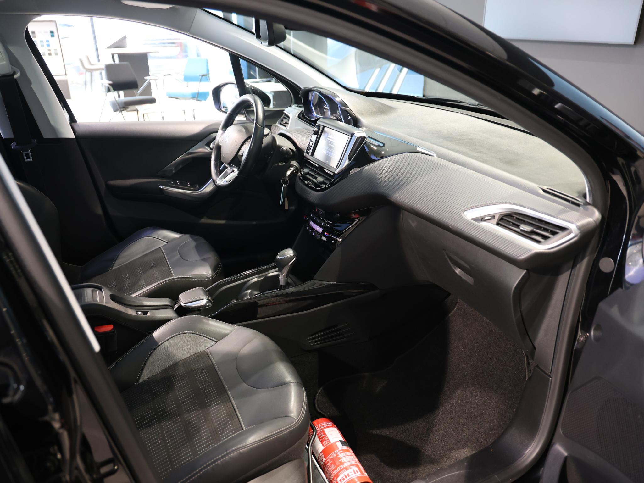 Peugeot 2008 SUV Allure 110 pk Automaat - Afbeelding 5