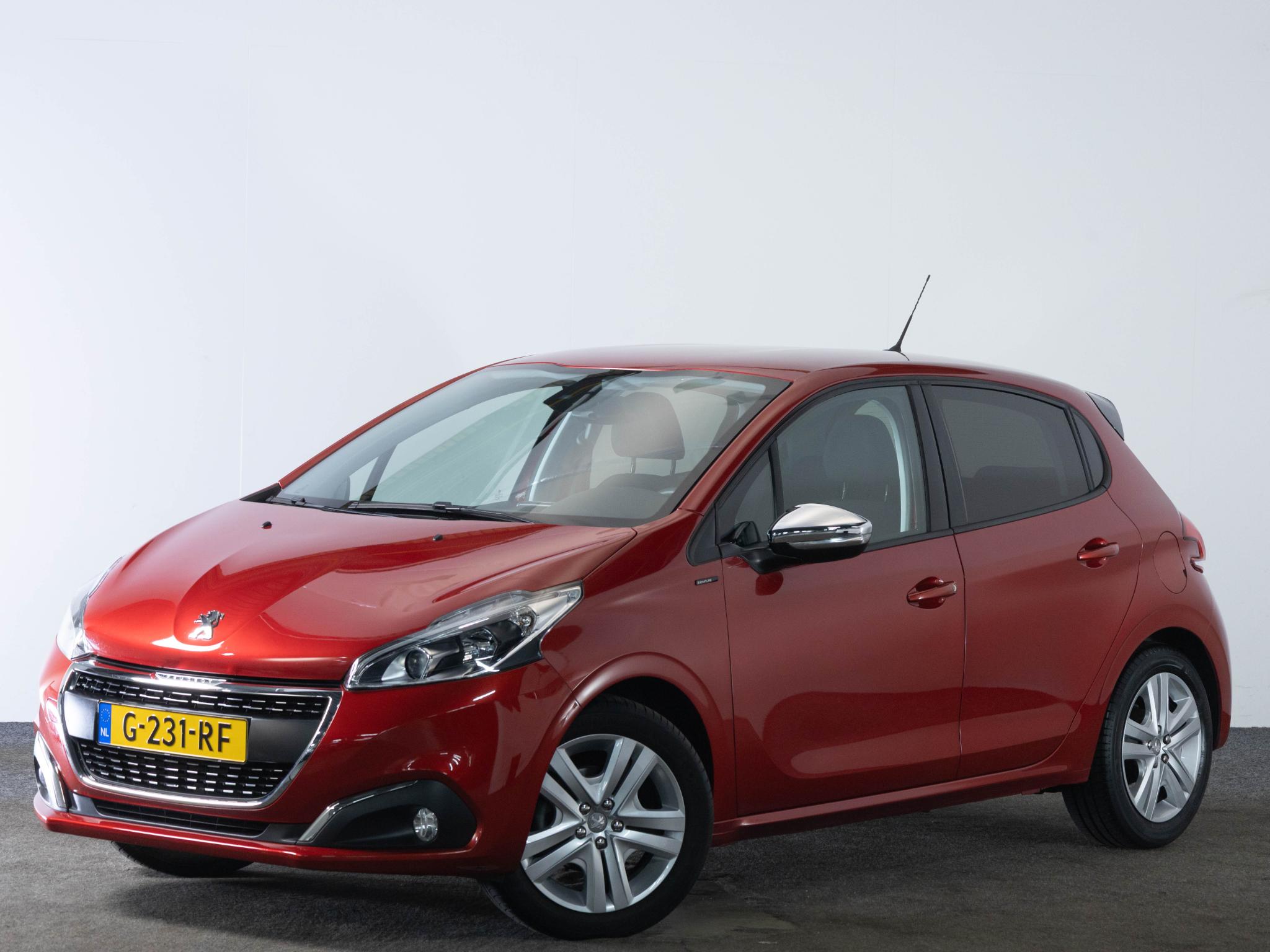 Peugeot 208 1.2 82 PK PureTech Signature - Afbeelding 4