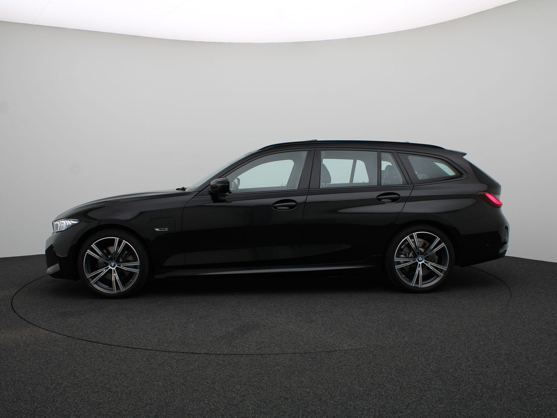 BMW 3 Serie Touring 320e - Afbeelding 4