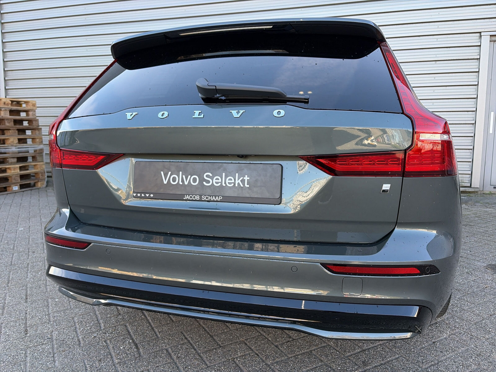 Volvo V60 T6 Plug-in hybrid AWD Ultra Dark - Afbeelding 5