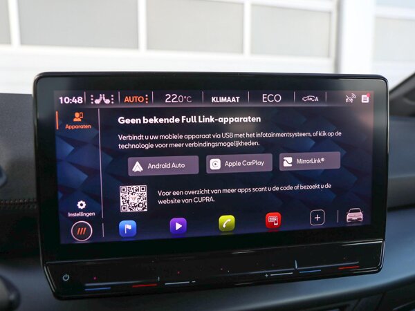 Apple Carplay/Android Auto Apple Carplay/Android Auto