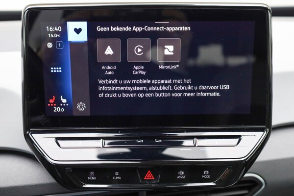 Apple Carplay/Android Auto Apple Carplay/Android Auto