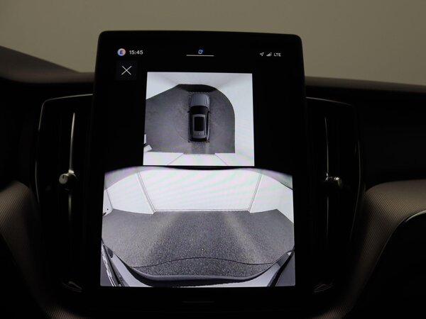 Visual Park Assist met Front "Fisheye" view